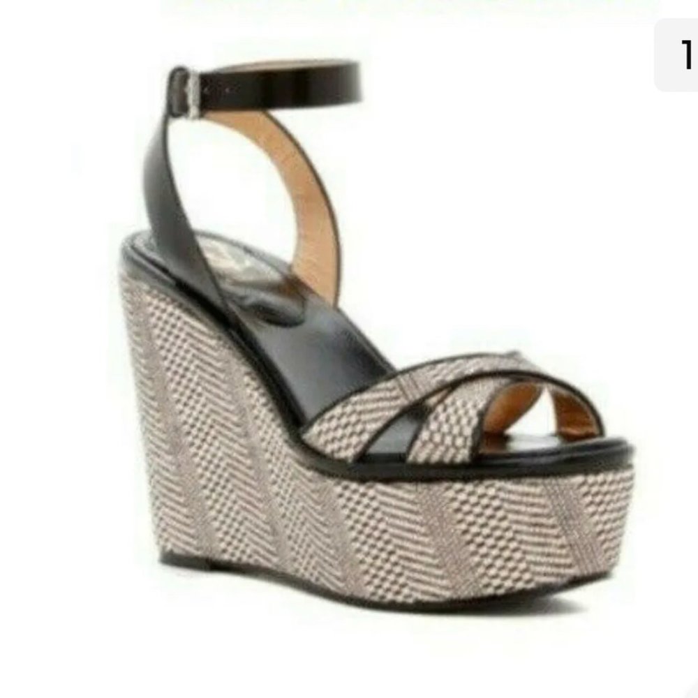 NEW VC Signature Vince Camuto sz 8.5 Platform Wedge Sandals
